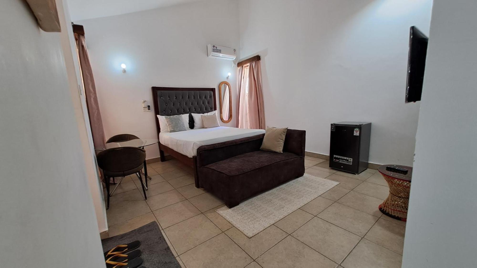 Homestay Ary Nyali- Behind Mall